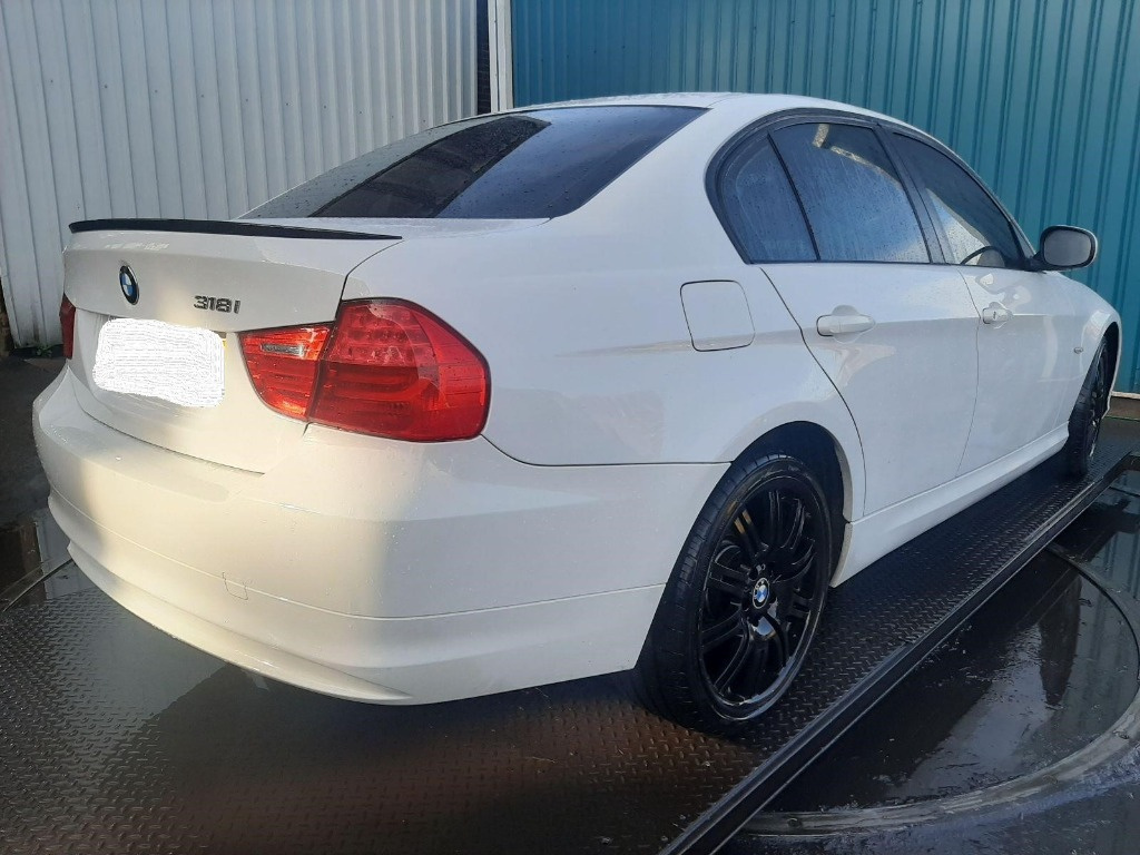 Punte spate BMW E90 2009 SEDAN LCI 2.0 i