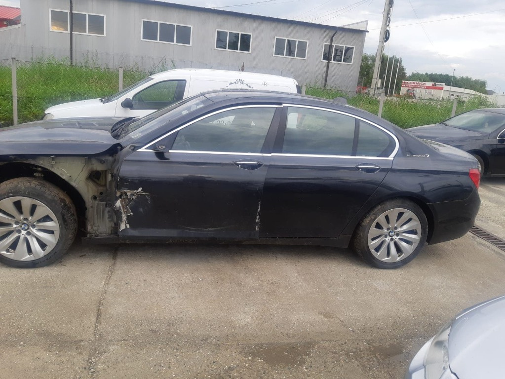 Punte spate BMW F01 2011 berlina 4.4i