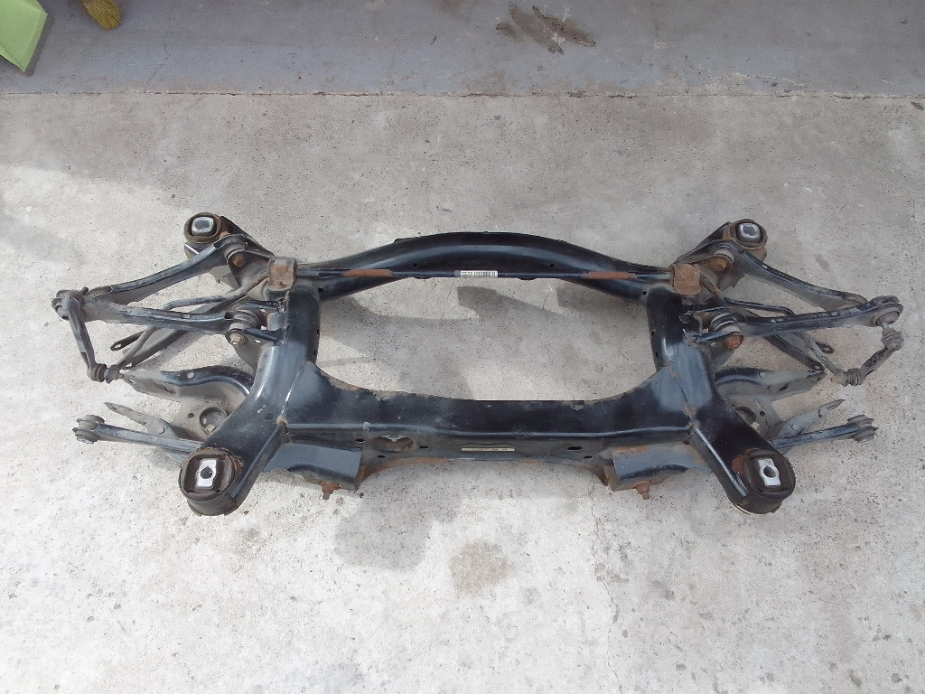 Punte spate BMW Seria 1 F20 116d 2011 2012 2013 2014 2015 6792505