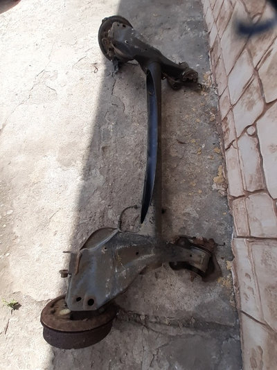 Punte spate completa pe tamburi cu ABS Opel Corsa 