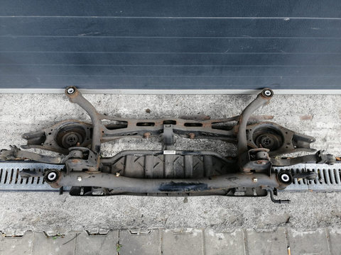 Punte spate completa Volkswagen Passat B7 2.0 TDI
