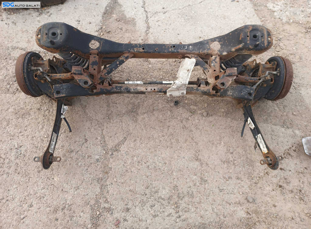 Punte Spate Cu Tambur si Fuzeta Fuzete Arc Arcuri Ford Focus 3 Hatchback Scurt 2010 - 2016 [L2114]