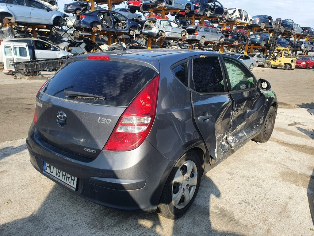 Punte spate Hyundai i30 2012 hatchback 1