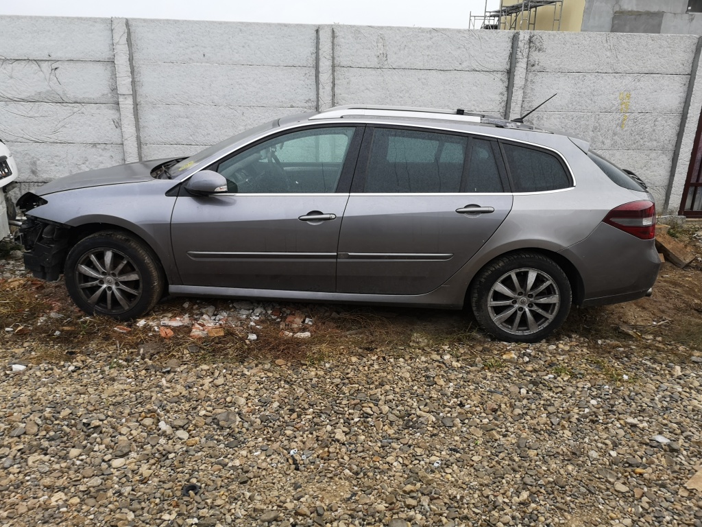 Punte spate laguna 3 facelift