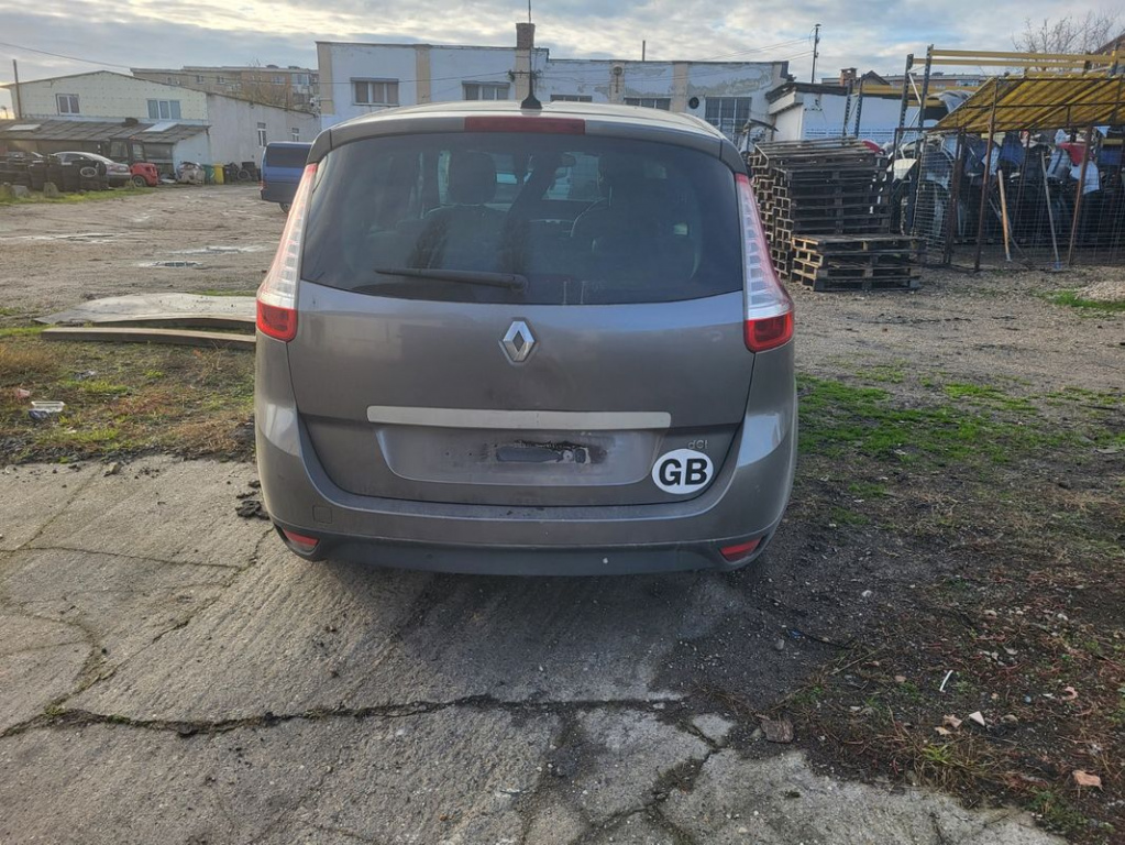 Punte Spate Renault Grand Scenic 3 An 20