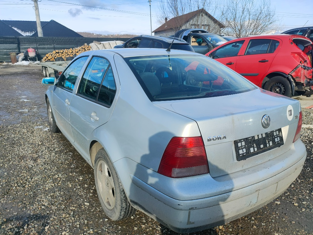 Punte spate Volkswagen Bora 2000 Limuzin