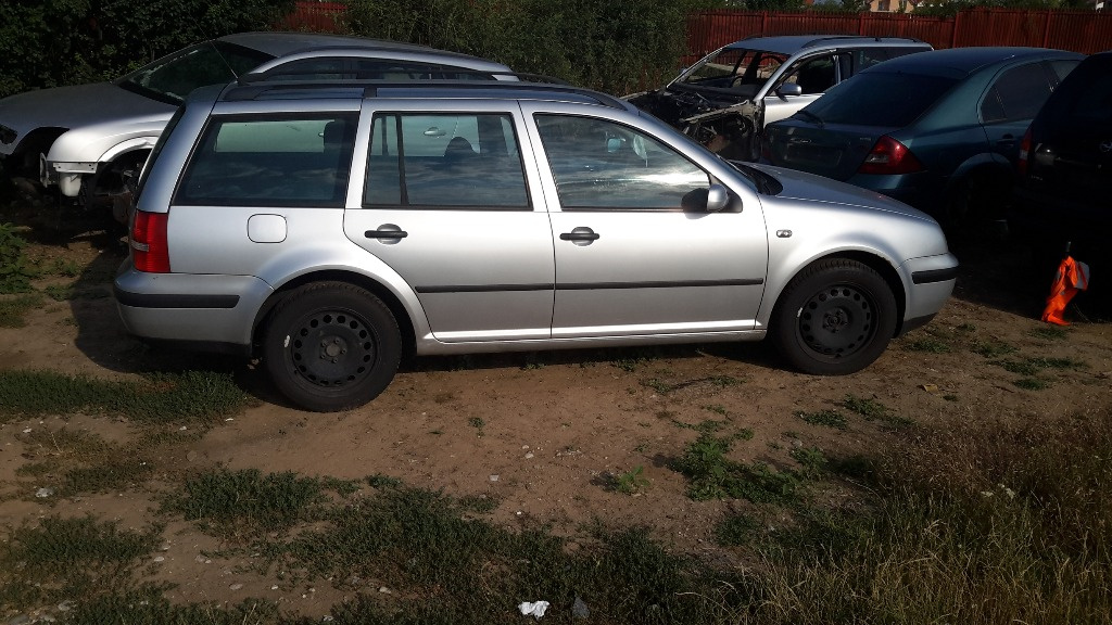 Punte spate Volkswagen Golf 4 2003 break