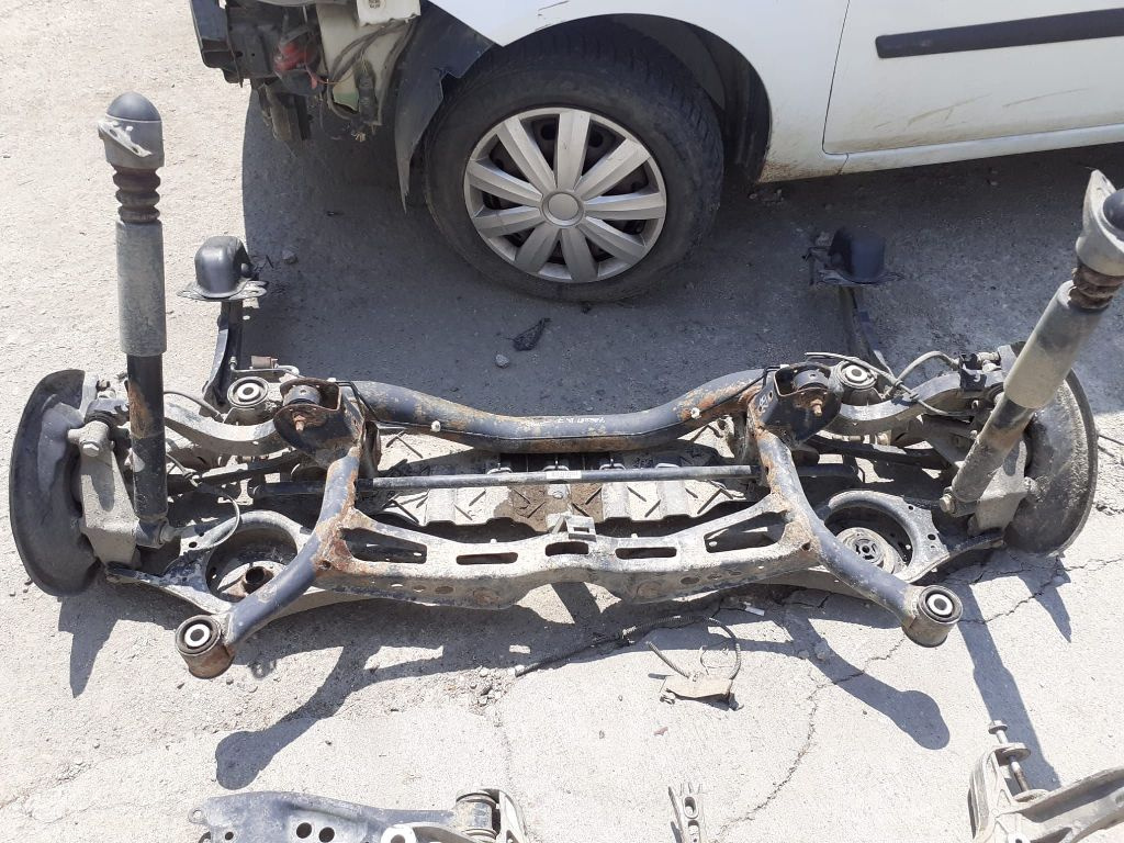 PUNTE SPATE VOLKSWAGEN PASSAT B7 2012