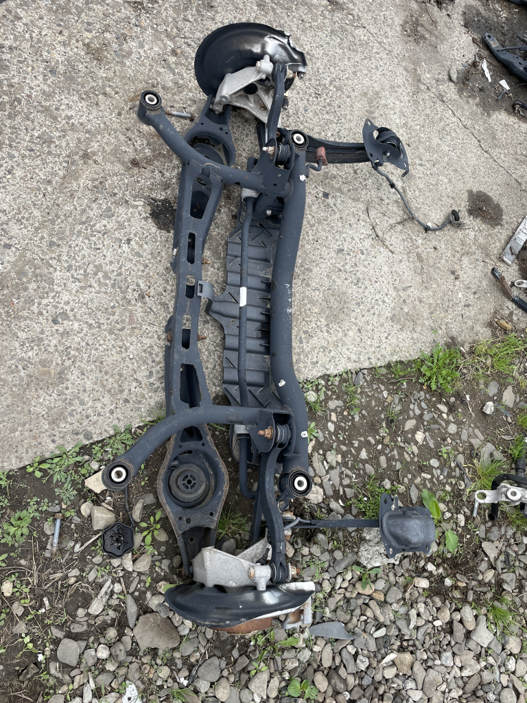 Punte spate Volkswagen Passat B7 Break 2.0 Motorina 2017, 3C0505373A