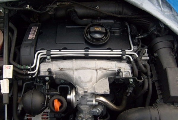 Punte spate Volkswagen Touran 2005 VAN 2