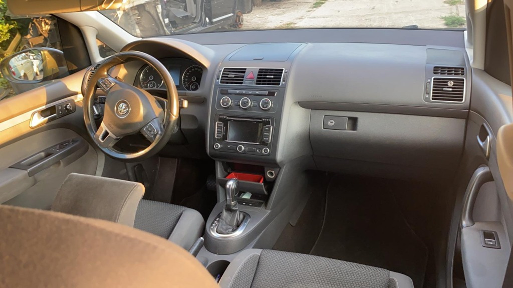 Punte spate Volkswagen Touran 2013 Combi
