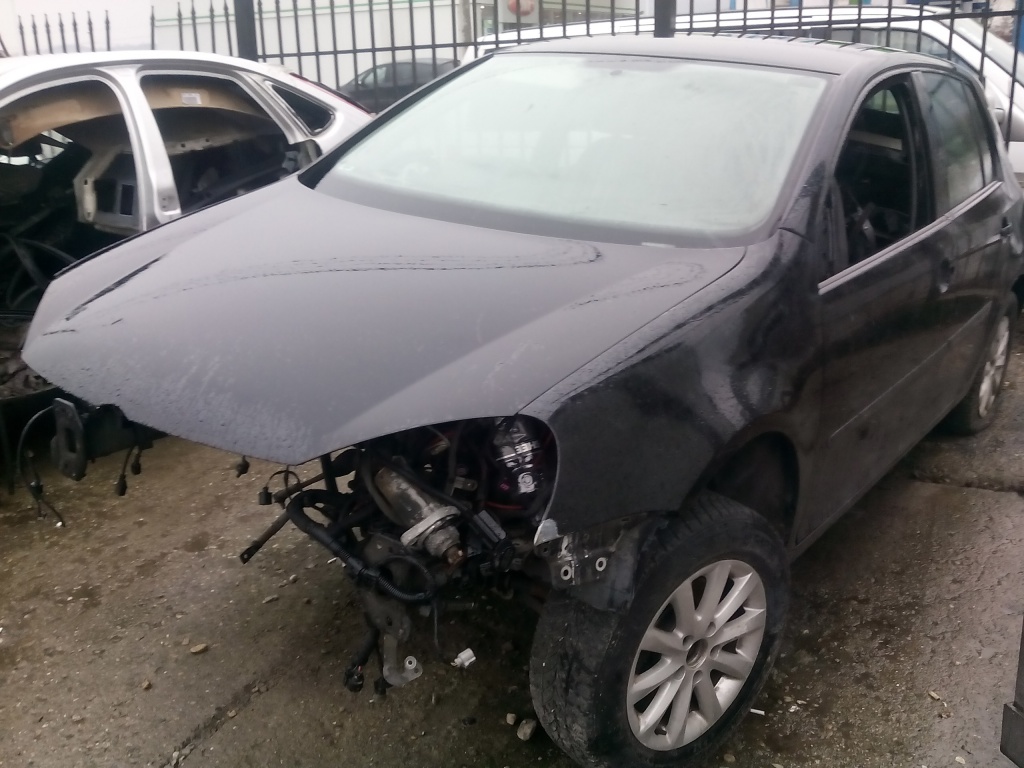 Punte spate VW Golf 5 2005 Hatchback 1.6 Fsi