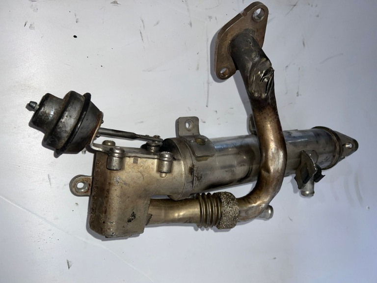 RACITOR DE GAZE CU EGR AUDI A4 (B8) / SEAT EXEO 2.0 TDI 03L131512AH [ 2009 - 2012 ] COD M: CAG