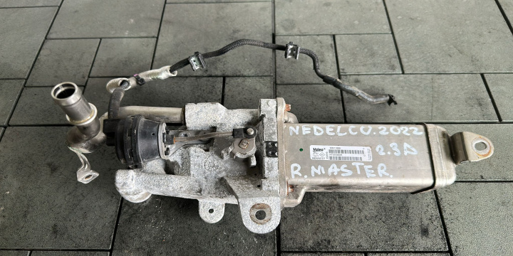 Racitor gaze Cod: 147355889R Renault Master 3 [1st facelift] [2014 - 2019] Autoutilitara duba 4-usi 2.3 Energy dCi (135 CP) L1H1