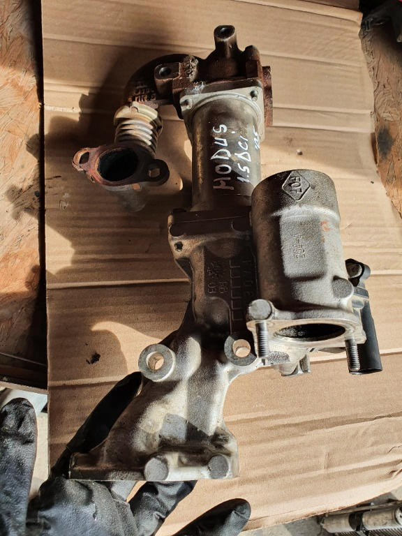 Racitor gaze cu supapa EGR Renault Modus 1.5 DCi cod 8200446882