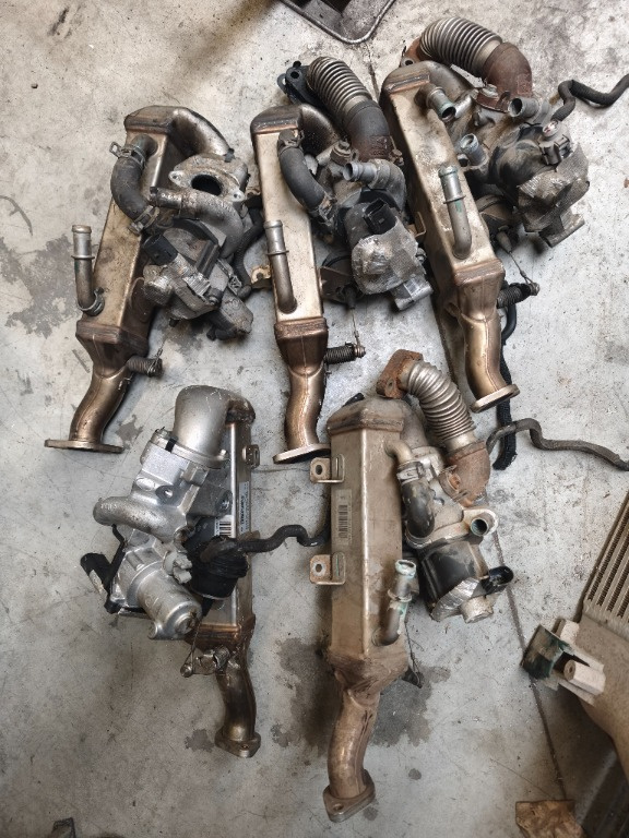 Racitor gaze egr Nissan Navara pathfinder 2.5/3.0 v6 v9x