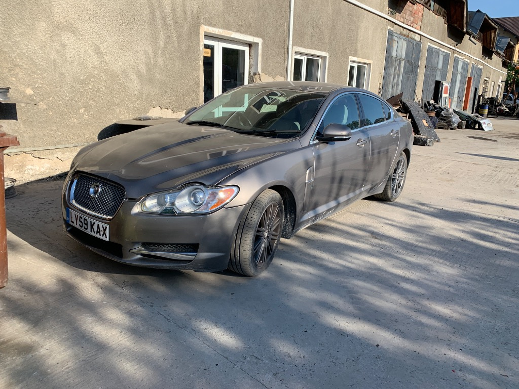Racitor gaze Jaguar XF 2009 Sefan 3.0