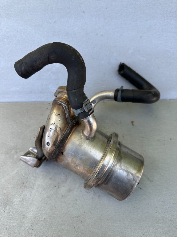 Racitor gaze Seat Leon 1.6 TDI cod 04l131512 an 20