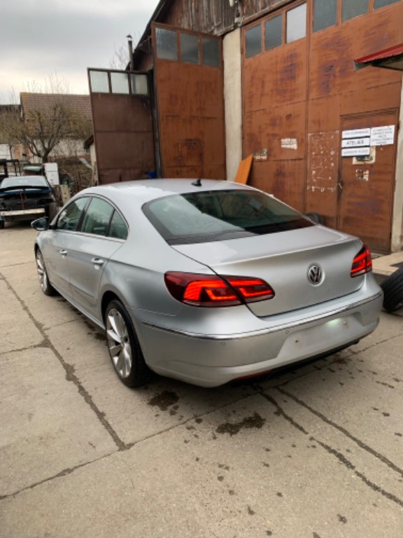 Racitor gaze Volkswagen Passat CC 2013 H