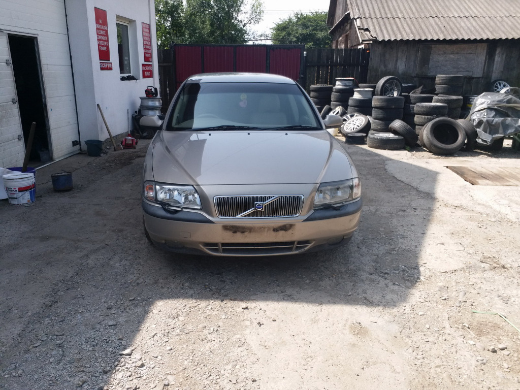 Racitor gaze Volvo S80 2002 Sedan 2.4