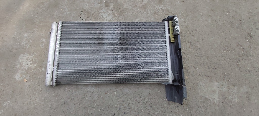 Radiator AC / Clima BMW Seria 3 E90 / E91 320d / 330d / Seria 5 520 d / 530d / Seria 1 E87 120d ( 2005 - 2012 )