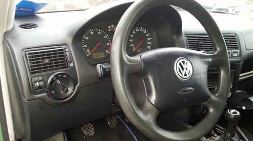 Radiator AC clima Volkswagen Golf 4 2000