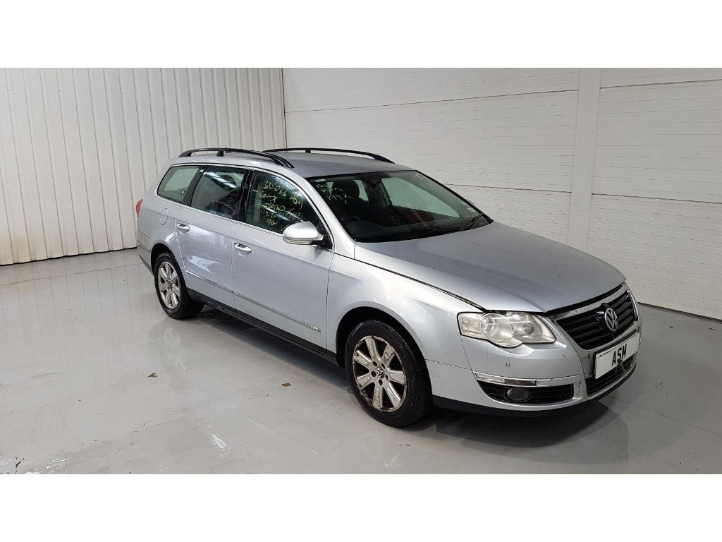 Radiator AC clima Volkswagen Passat B6 2