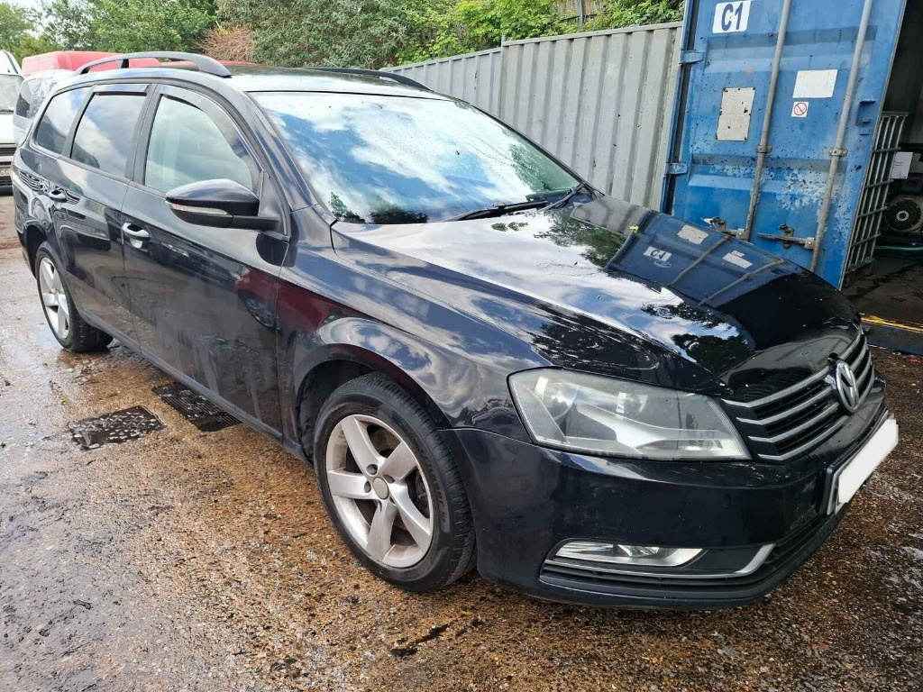 Radiator AC clima Volkswagen Passat B7 2011 VARIANT 1.6 TDI