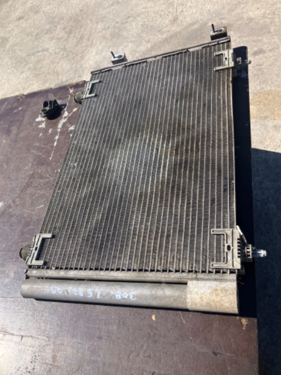Radiator ac Peugeot 308 1.6 benzina 2009 cod 9650545480