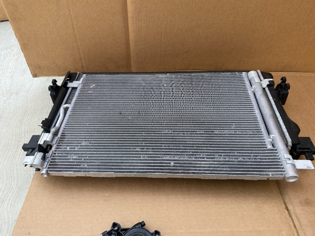 Radiator AC VW Golf 7 2016 1.6 tdi 5Q0816411AP 5Q0 816 411 AP la 0 km