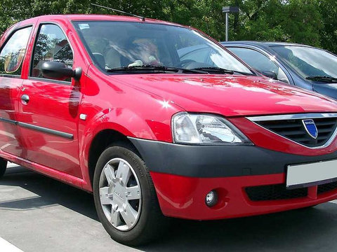 Radiator aer conditionat Dacia Logan 1 benzina 1.6 an 2004-2008