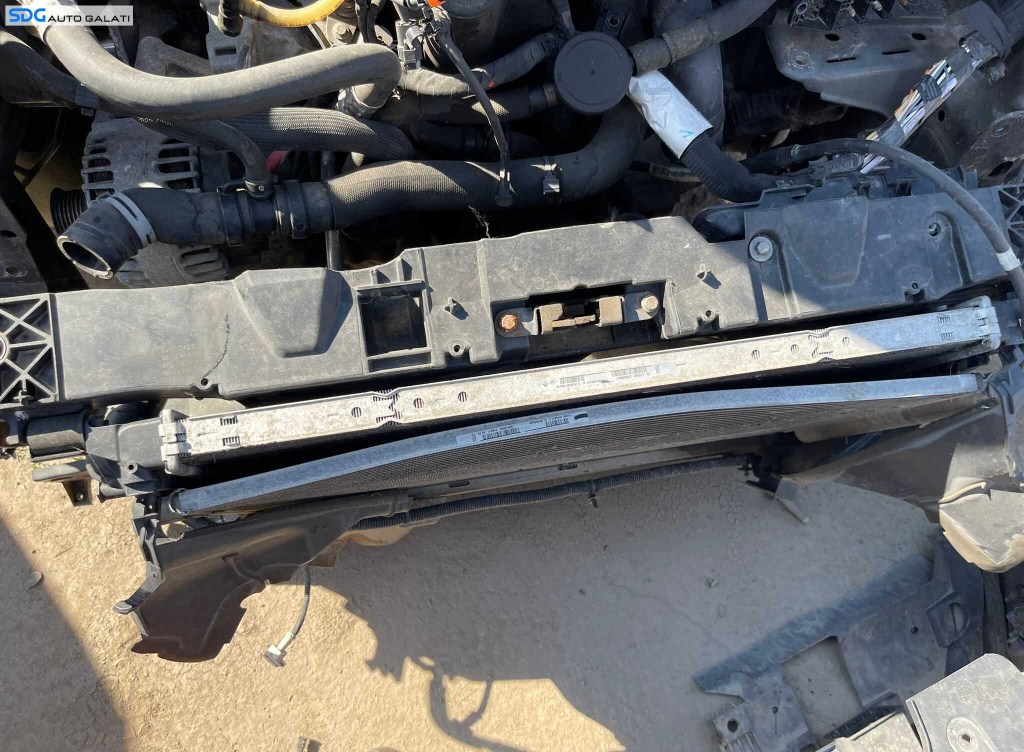 Radiator Apa Antigel Motor Renault Fluence 3 2.0 Tce 2009 - Prezent Cod 214100016R 214100016 [C7647]