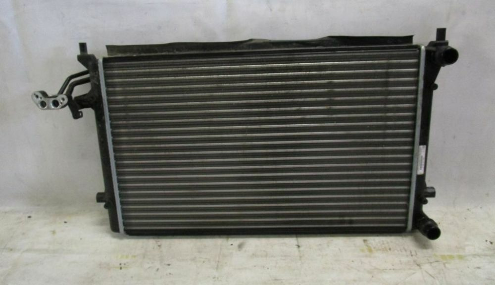 Radiator Apa Audi A3 2003/08-2007/09 8P1 1.6 FSI 85KW 115CP Cod 1K0121251P