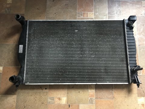 Radiator apa Audi A4 8E0121251L