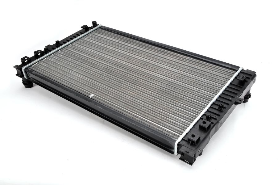 RADIATOR APA ~ AUDI A6 C4 (4A2) 2.8 quattro 2.8 193cp 1995 1996 1997 ~ D7W052TT ~ THERMOTEC