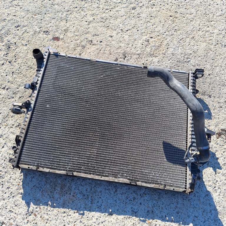 Radiator Apa Audi Q7 (4L) 2006 - 2015 Motorina 7L6121253B, E1471