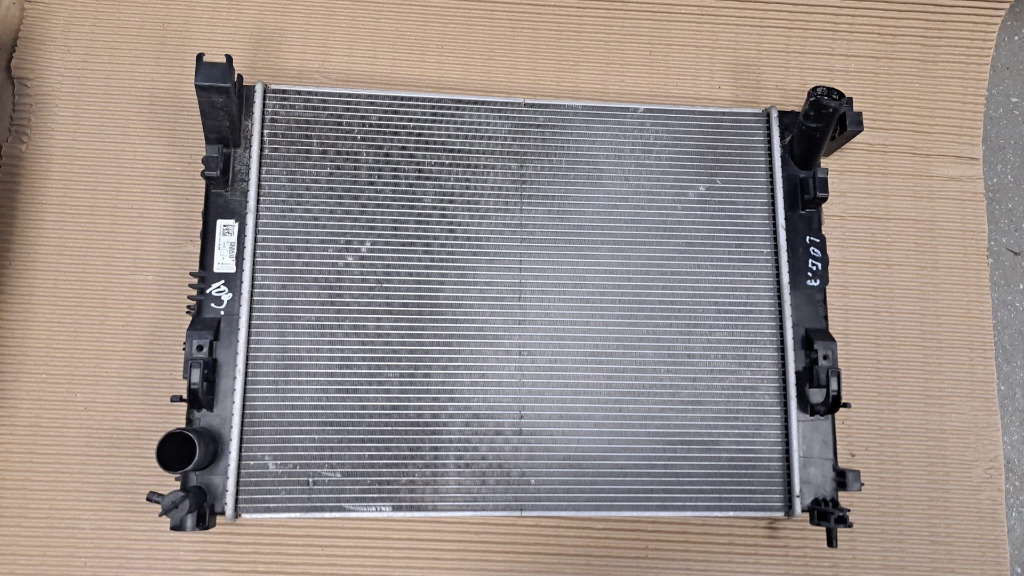 Radiator apa Dacia Logan 3 cod 214105FA0A