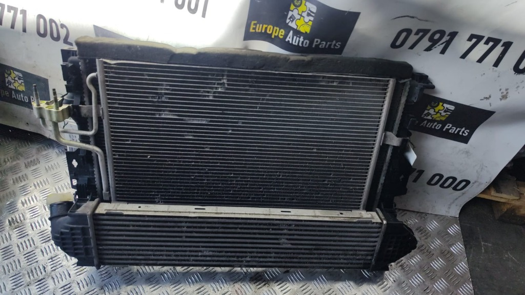 Radiator apa Ford Kuga 2.0 TDCI 4x4 cod motor UFDA ,transmisie automata ,an 2012 cod 6G91-8005-DC