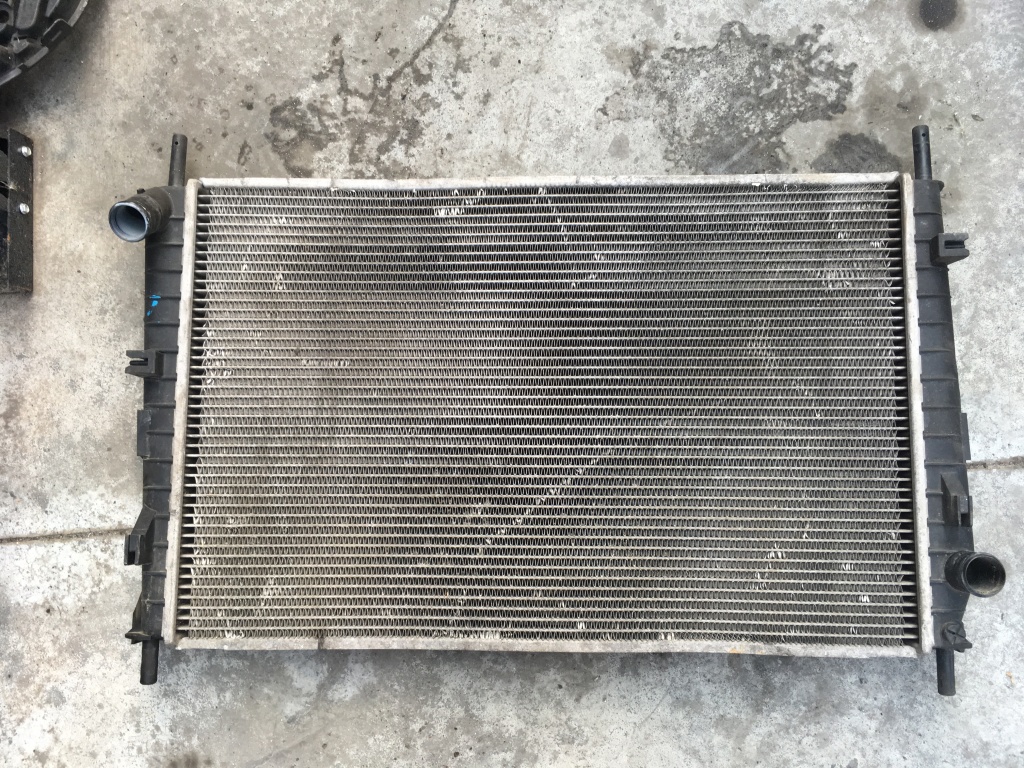 Radiator apa Ford Mondeo 2 1.8