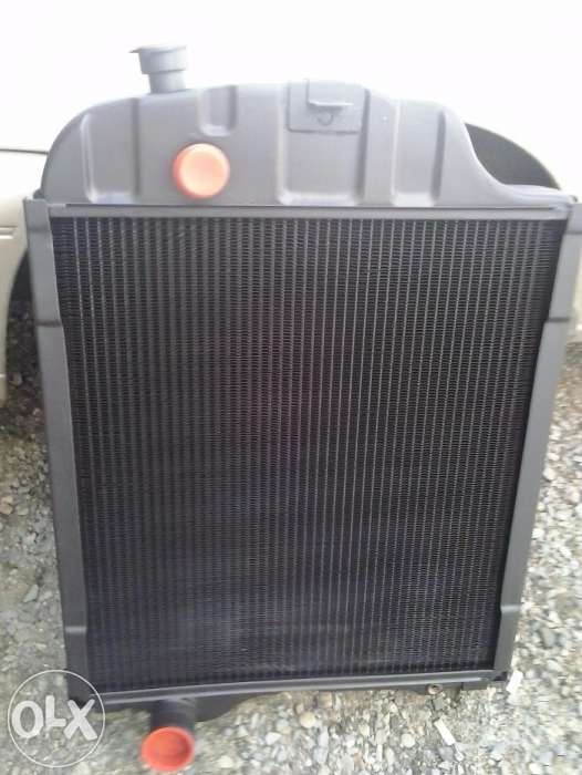 Radiator APA FORD TRACTOR -PRODUS NOU