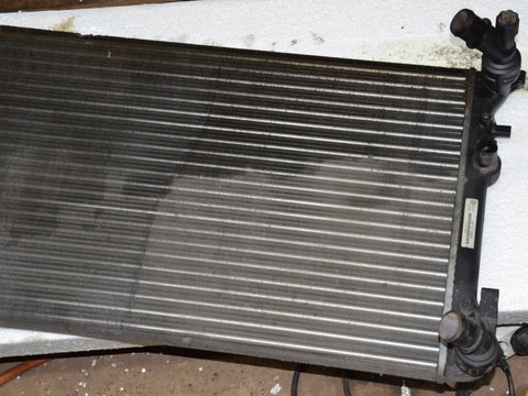 RADIATOR APA / GOLF IV AUDI A3 OCTAVIA 1 BORA 1J0121253N