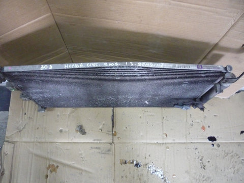 Radiator apa Honda Civic 1.3 benz 2008