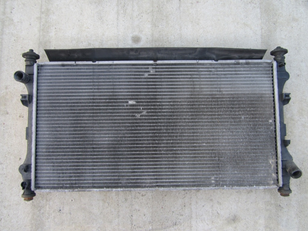RADIATOR APA MOTOR 2,0 FORD TRANSIT 2000