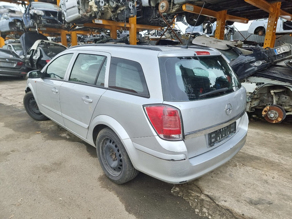 Radiator apa Opel Astra H 2007 break 1.7