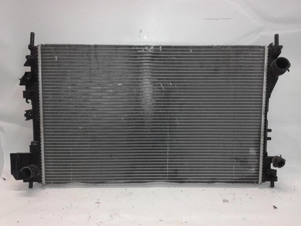 Radiator Apa Opel Vectra C Caravan 2003/10-2008/12 3.0 V6 CDTi 130KW 177CP Cod 13108569