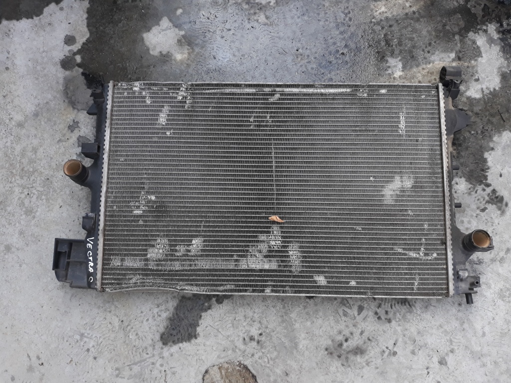 Radiator apa Opel Vectra C cod: 879738EB