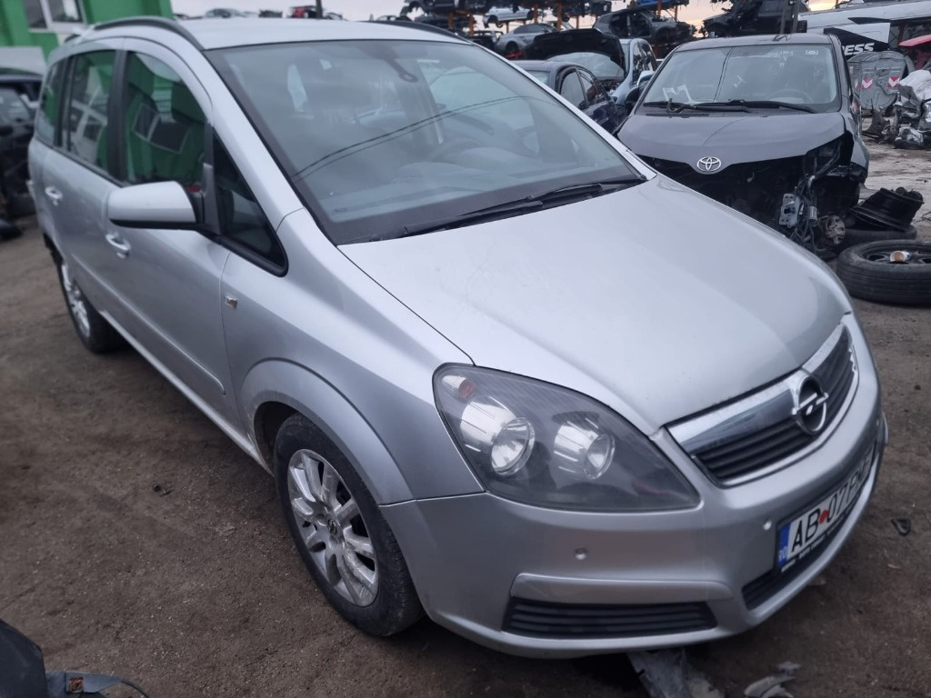 Radiator apa Opel Zafira B 2007 monovolum 1.9 cdti Z19DT