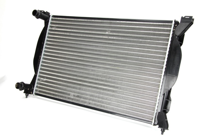 Radiator apa pentru Audi A4 , A6 , Seat Exeo 2004-2009 -c.v. manuala !