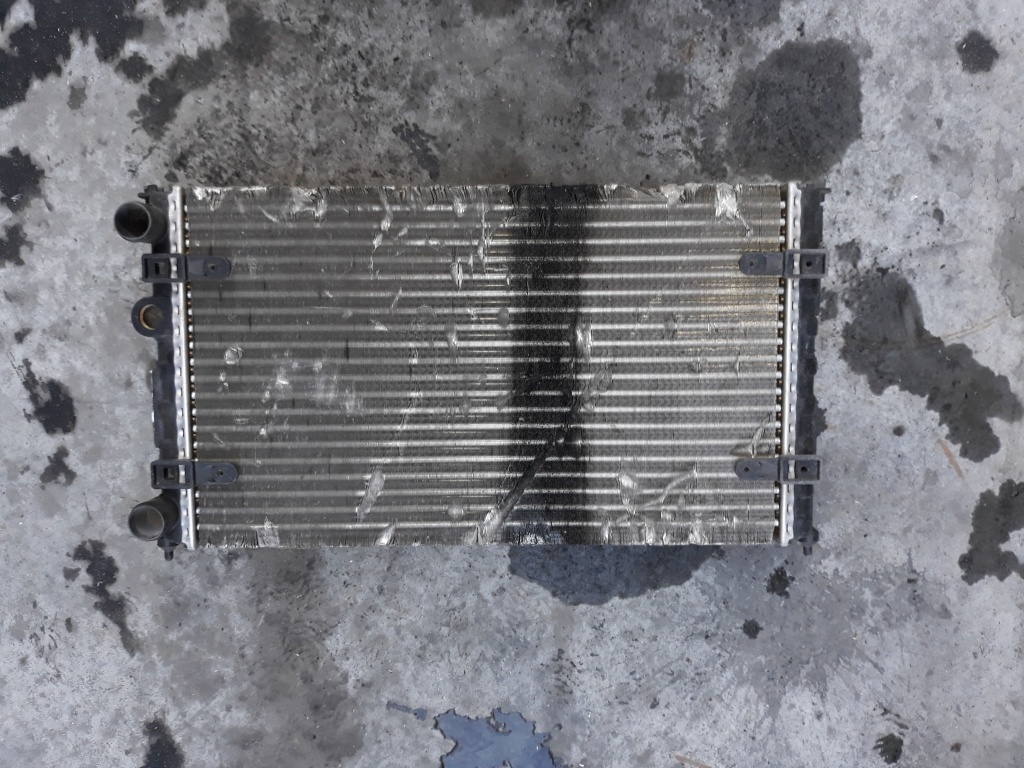 Radiator apa pentru Seat Cordoba, VW Polo 6N, VW Golf 3 cod: 6K0121253K