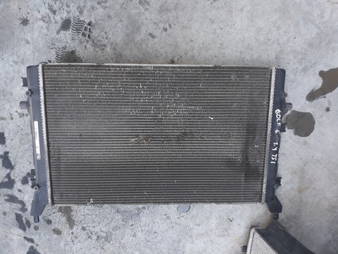 Radiator apa pentru VW Golf 6 1.4tsi cod: 993820A